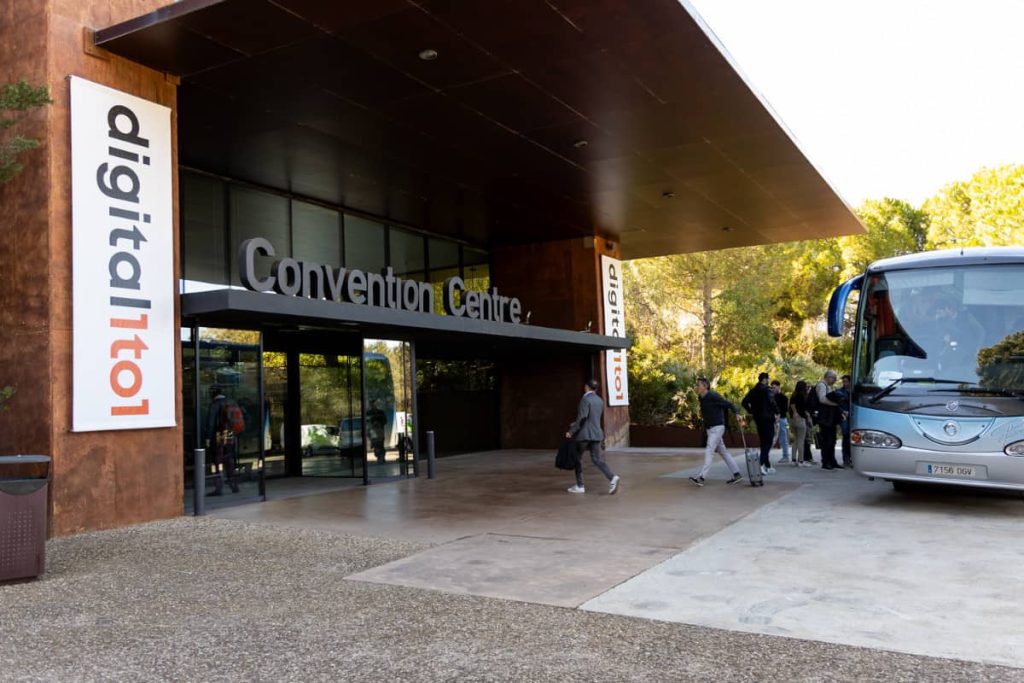 Arrival at Digital 1to1 Spring